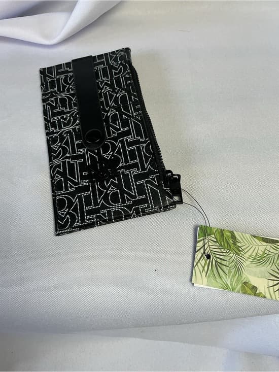 ⭐ NWT Vegan Leather Credit Card Holder Zip Wallet Black Monogram - Thumbnail 11
