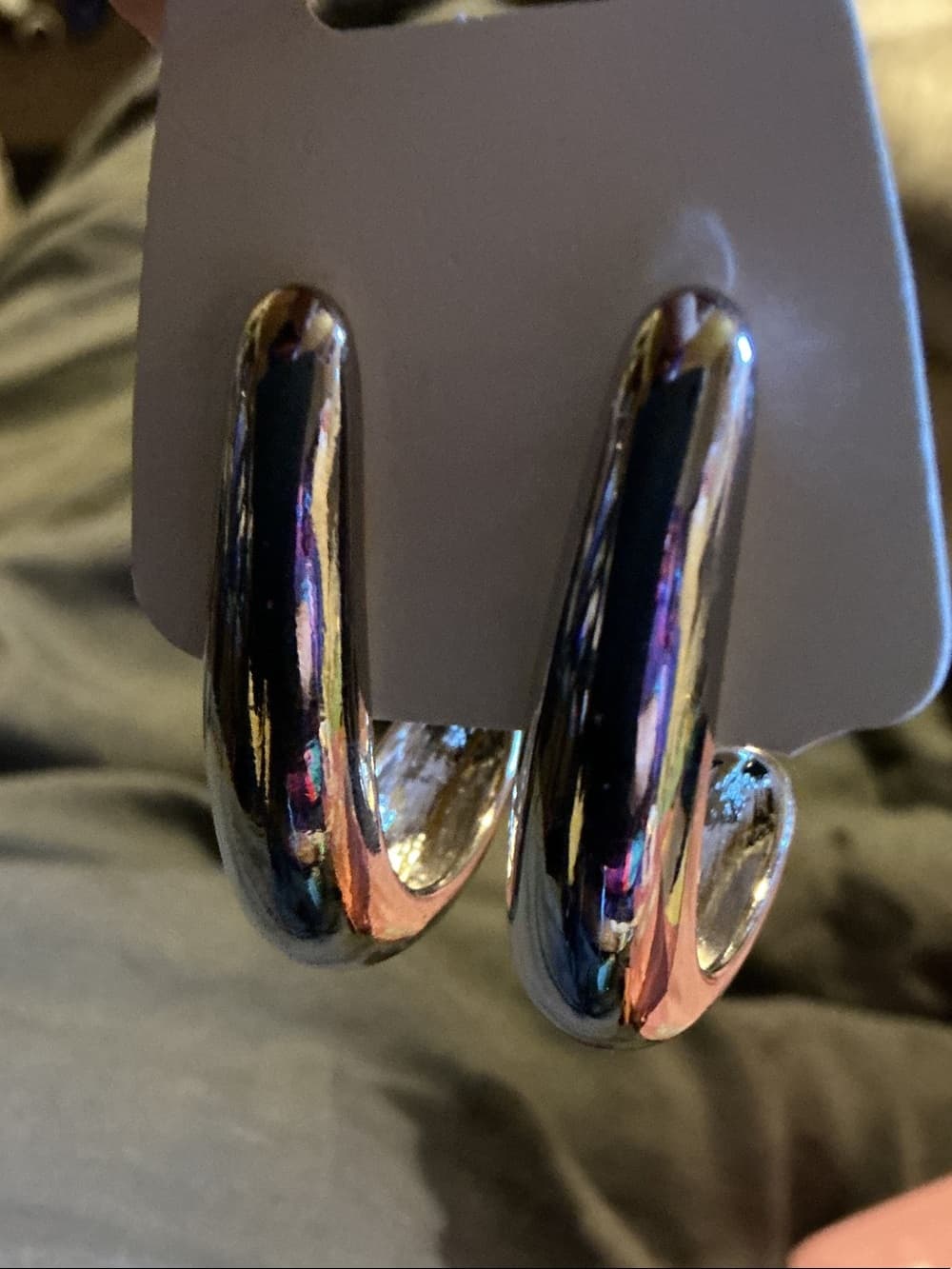 ⭐ Silver Tone Chunky Hoop Earrings Minimalist Retro Statement Hoops - Thumbnail 3