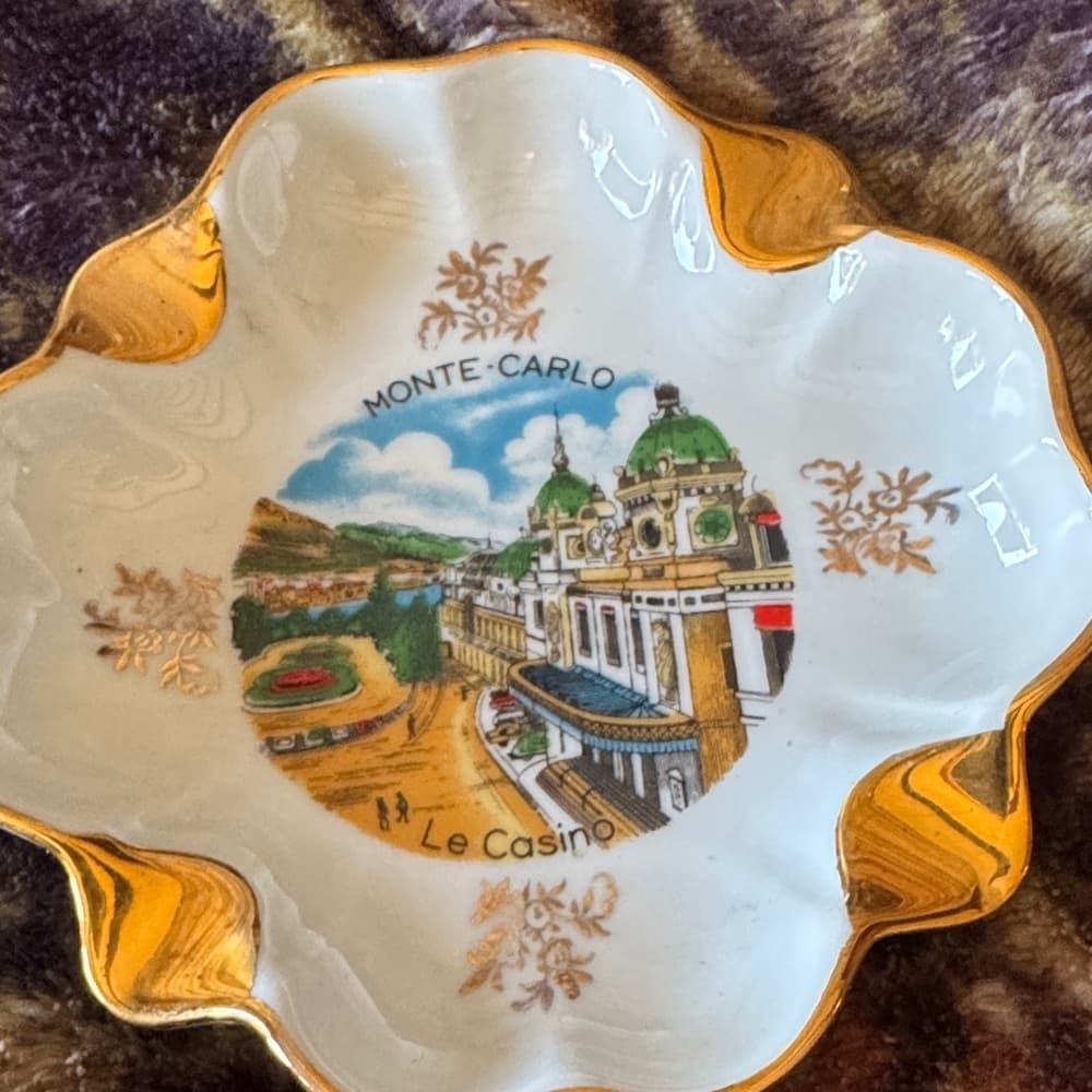 Monte Carlo Decorative Dish with Gold Accents - Thumbnail 2