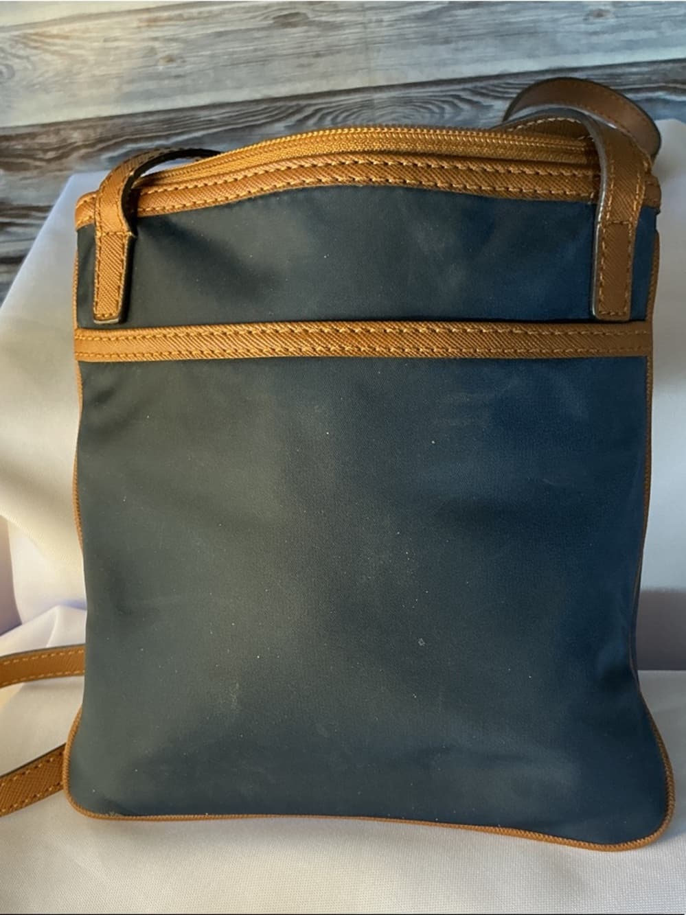 ⭐ Michael Kors Navy Nylon Crossbody Bag Tan Trim Travel Purse - Thumbnail 3