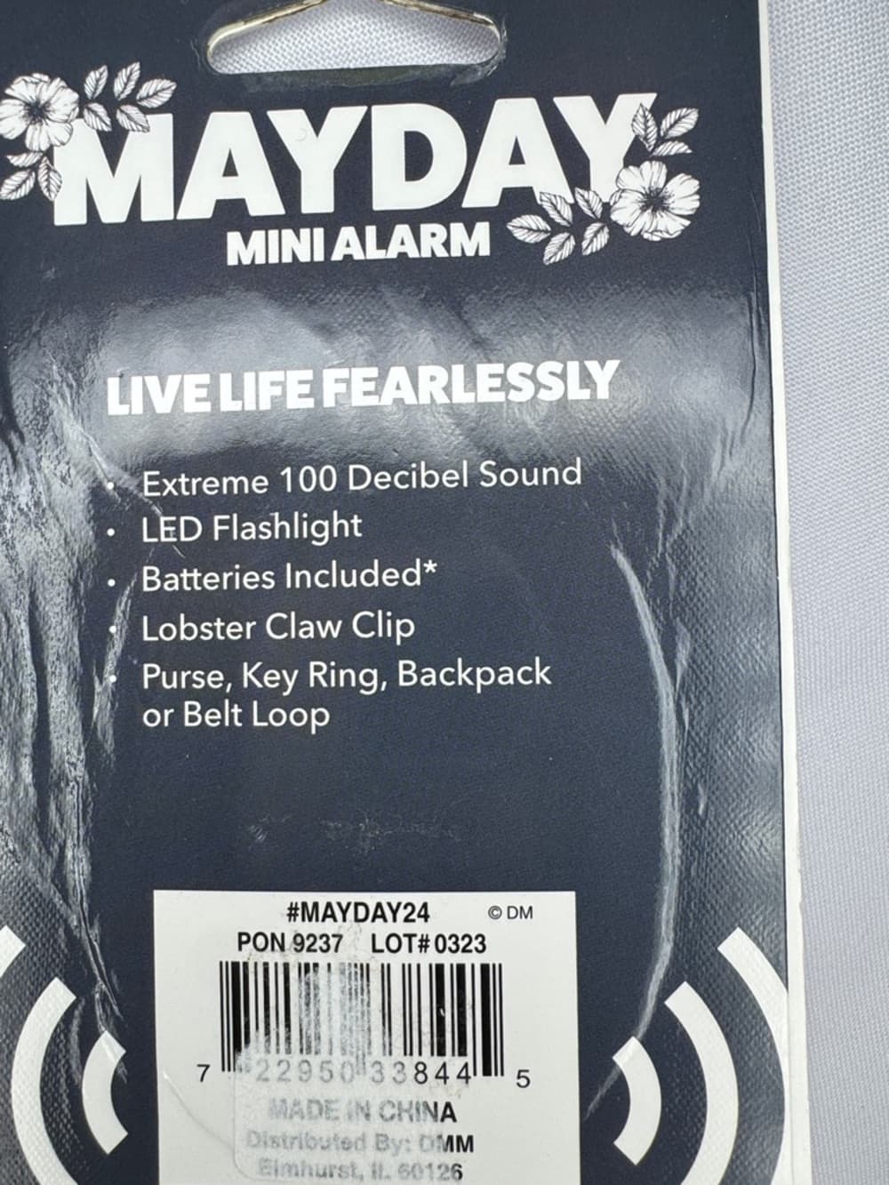 ★ Mayday Mini Alarm Keychain 100 Decibel Safety Alarm Flashlight - Thumbnail 4