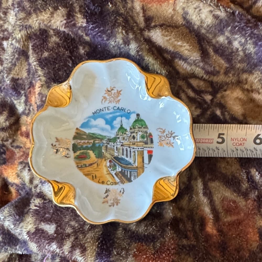 Monte Carlo Decorative Dish with Gold Accents - Thumbnail 8