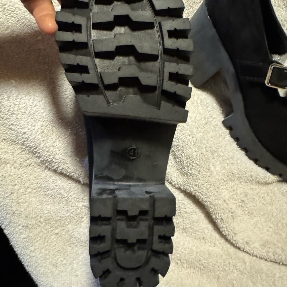 Black Suede Platform Mary Jane Shoes with Chunky Sole - Thumbnail 5