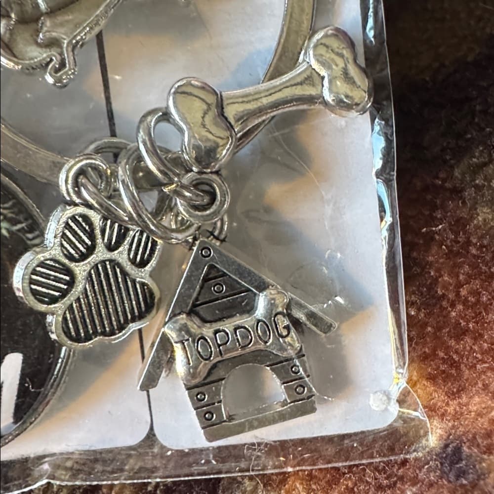 ★ Dog Mom Keychain Charm Puppy Paw Doghouse Gift Key Ring - Thumbnail 2