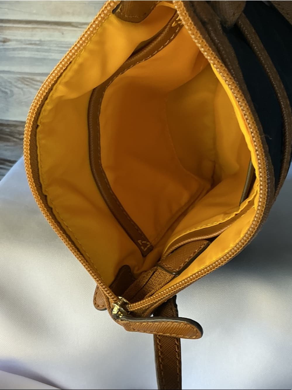 ⭐ Michael Kors Navy Nylon Crossbody Bag Tan Trim Travel Purse - Thumbnail 6