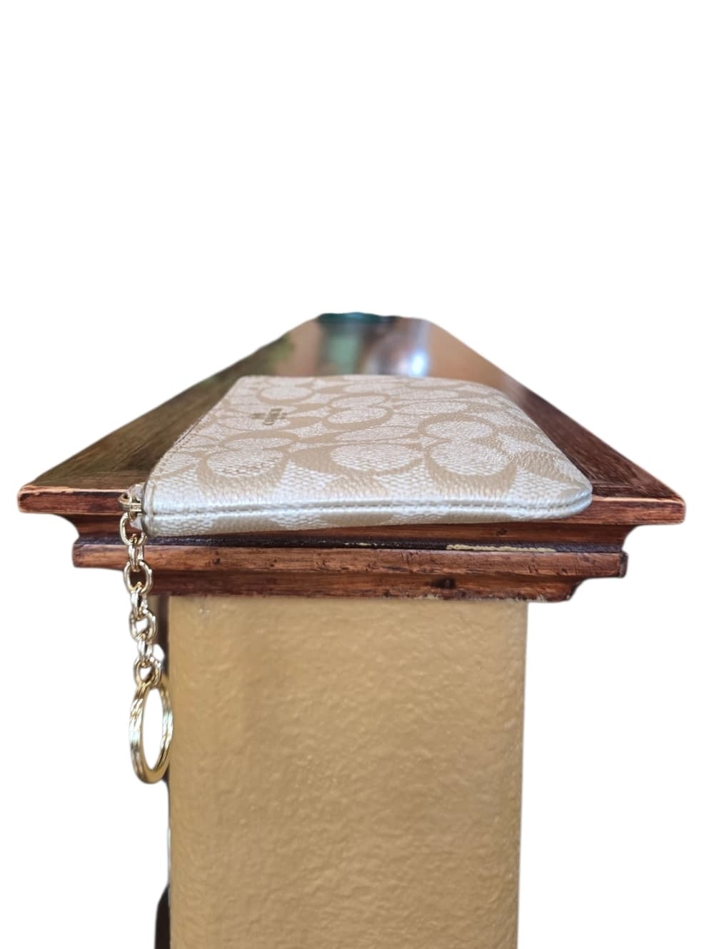 ★ Coach Gold Signature Wristlet Wallet Pouch w Acrylic Chain Strap - Thumbnail 5