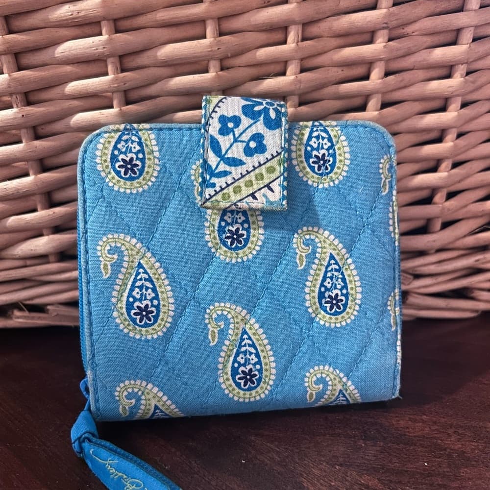 ★ Vera Bradley Blue Paisley Quilted Wallet Wristlet Organizer - Thumbnail 9