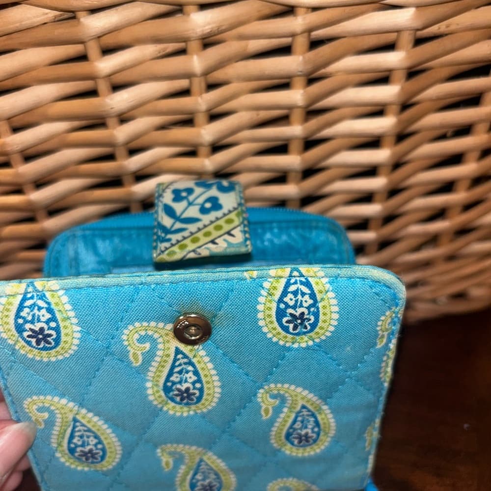 ★ Vera Bradley Blue Paisley Quilted Wallet Wristlet Organizer - Thumbnail 8