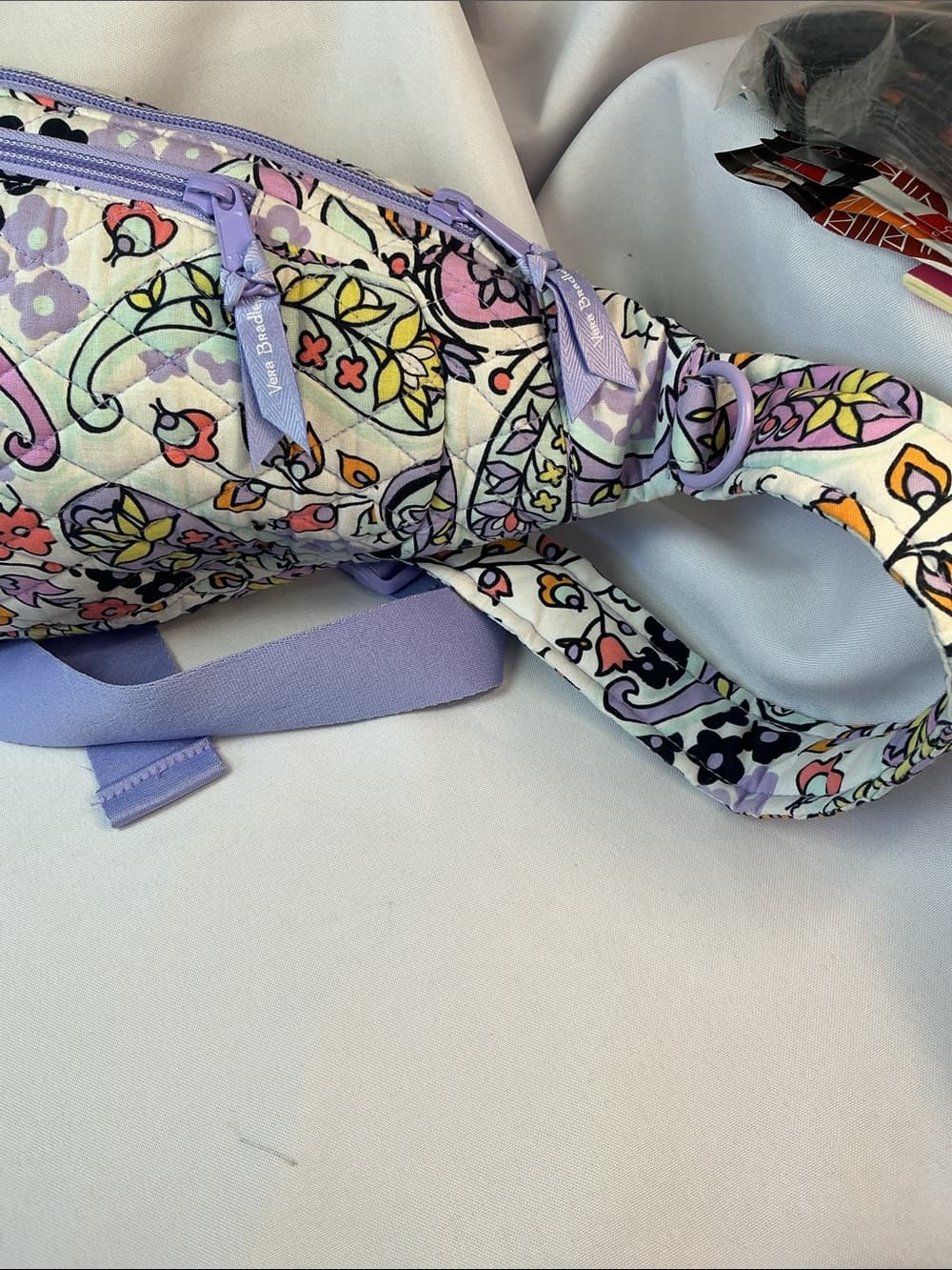 ⭐ Vera Bradley Lavender Paisley Quilted Crossbody Sling Bag - Thumbnail 3