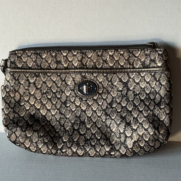 ⭐ Coach Snake Print Wristlet Pouch Signature Turnlock Zip Clutch Wallet - Thumbnail 8