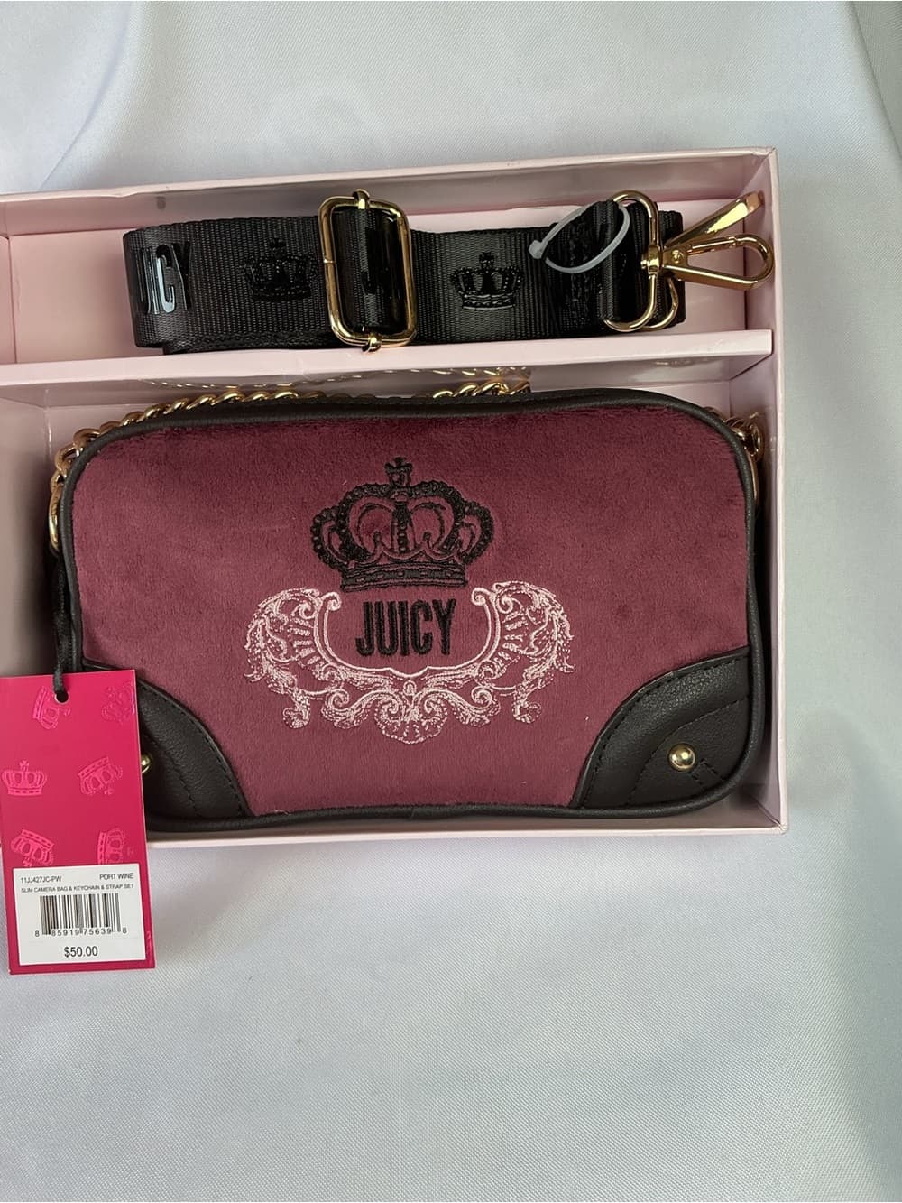 ⭐ Juicy Couture Port Wine Velvet Camera Bag Gift Set NWT - Thumbnail 4