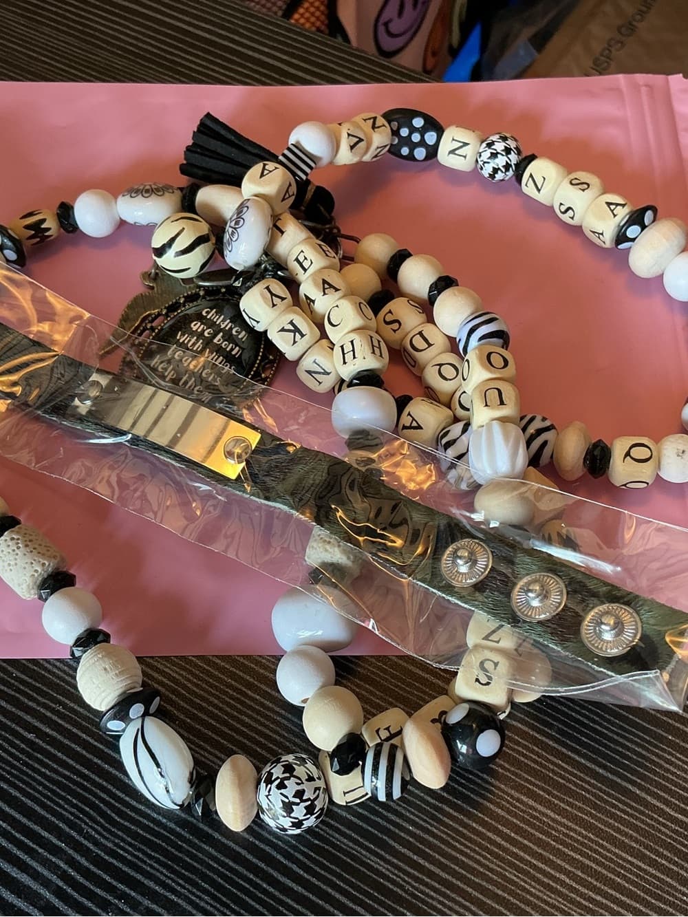 ★ Black White Beaded Necklace Bracelet Cowhide Cuff Boho Set