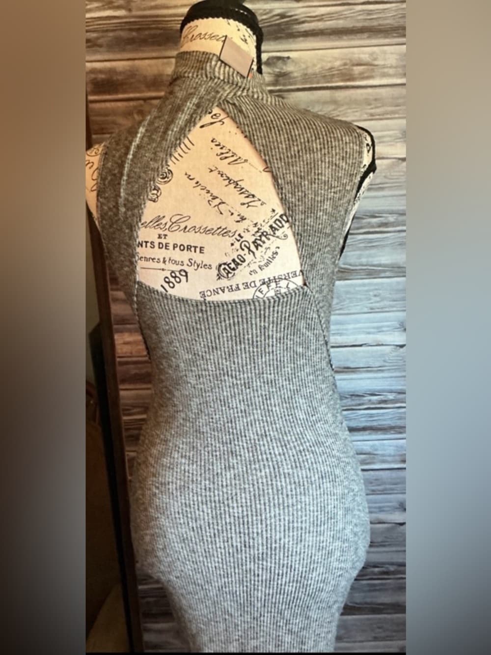 ★ Gray Ribbed Mock Neck Bodycon Midi Dress Sleeveless Stretch Chic