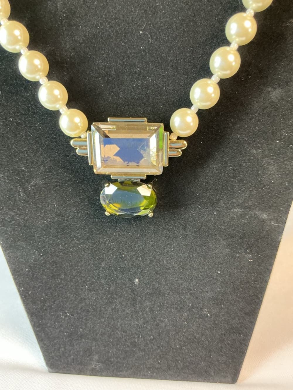 ⭐️Pearl Statement Necklace Crystal Pendant Glam Elegant Vintage Chic - Thumbnail 2