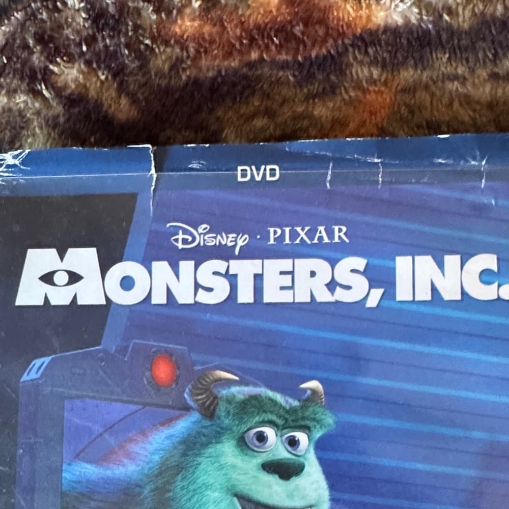 ★ Disney Pixar Monsters Inc DVD Family Movie Sulley Mike Wazowski