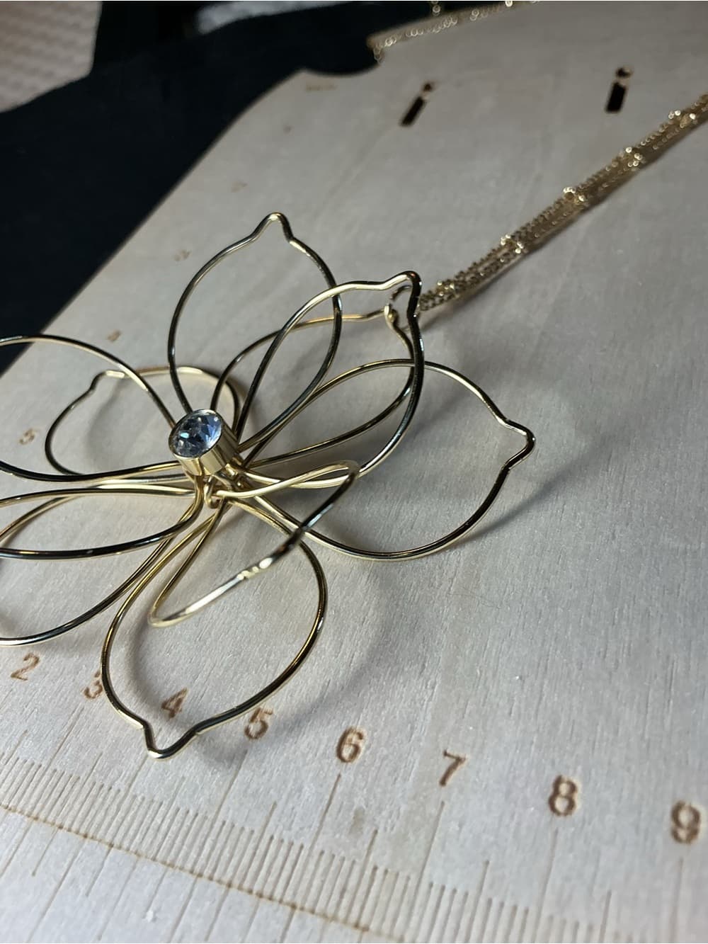 ★ Gold Tone Crystal Flower Pendant Necklace Statement Floral Jewelry - Thumbnail 8