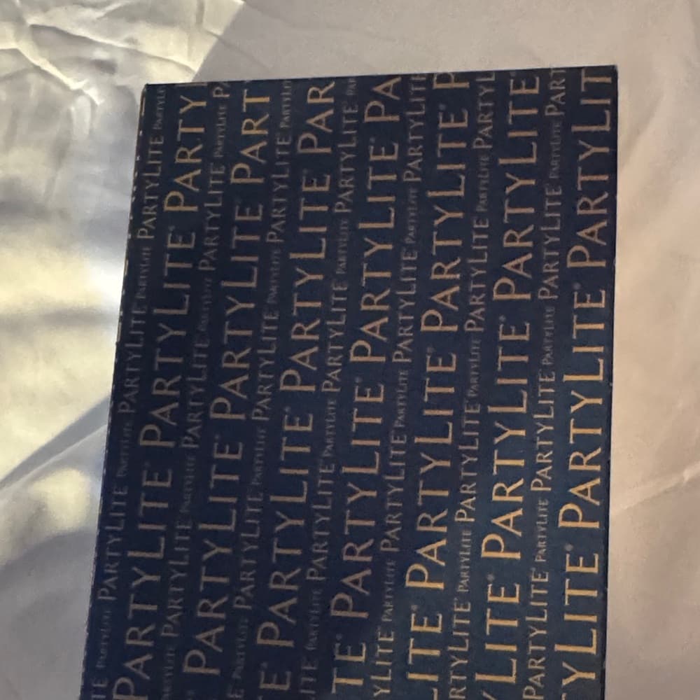 Wooden Bestie Plaque and Partylite Box - Thumbnail 3