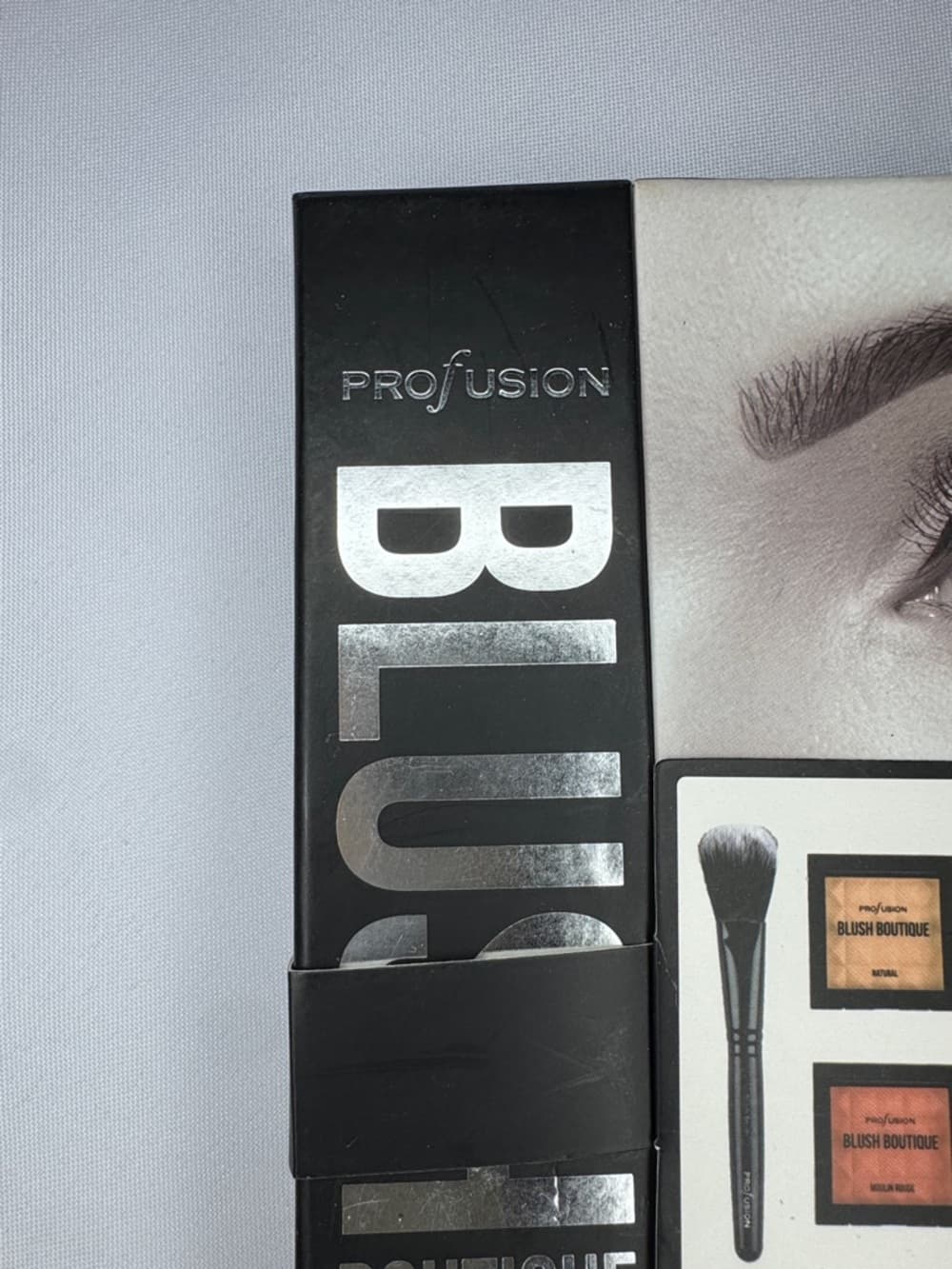 ★ Profusion Blush Boutique Cheeky Blush Palette & Brush Makeup Set - Thumbnail 2