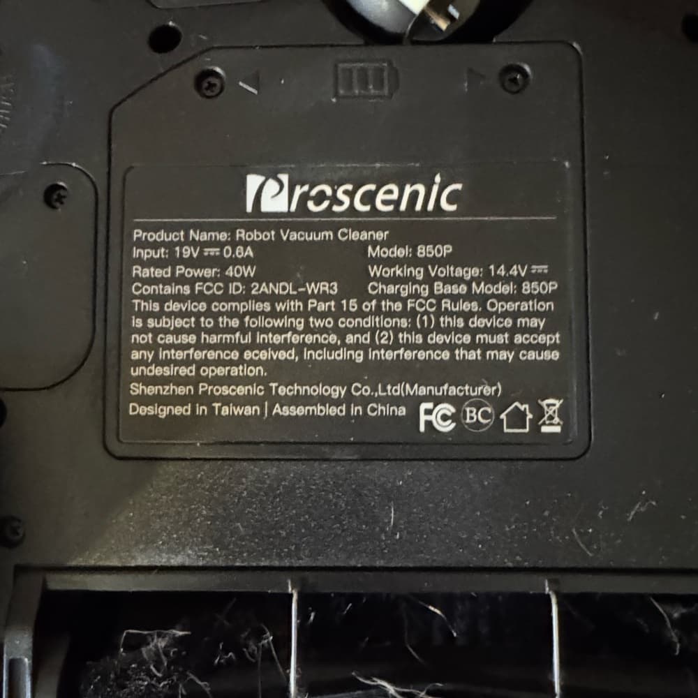 Black Robotic Vacuum Cleaner - Thumbnail 6