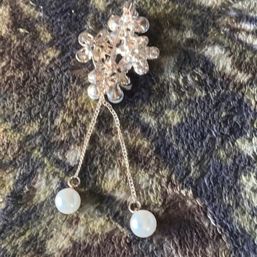 ⭐ Rhinestone Floral Pearl Dangle Brooch Pin Elegant Vintage Glam Jewelry - Thumbnail 4