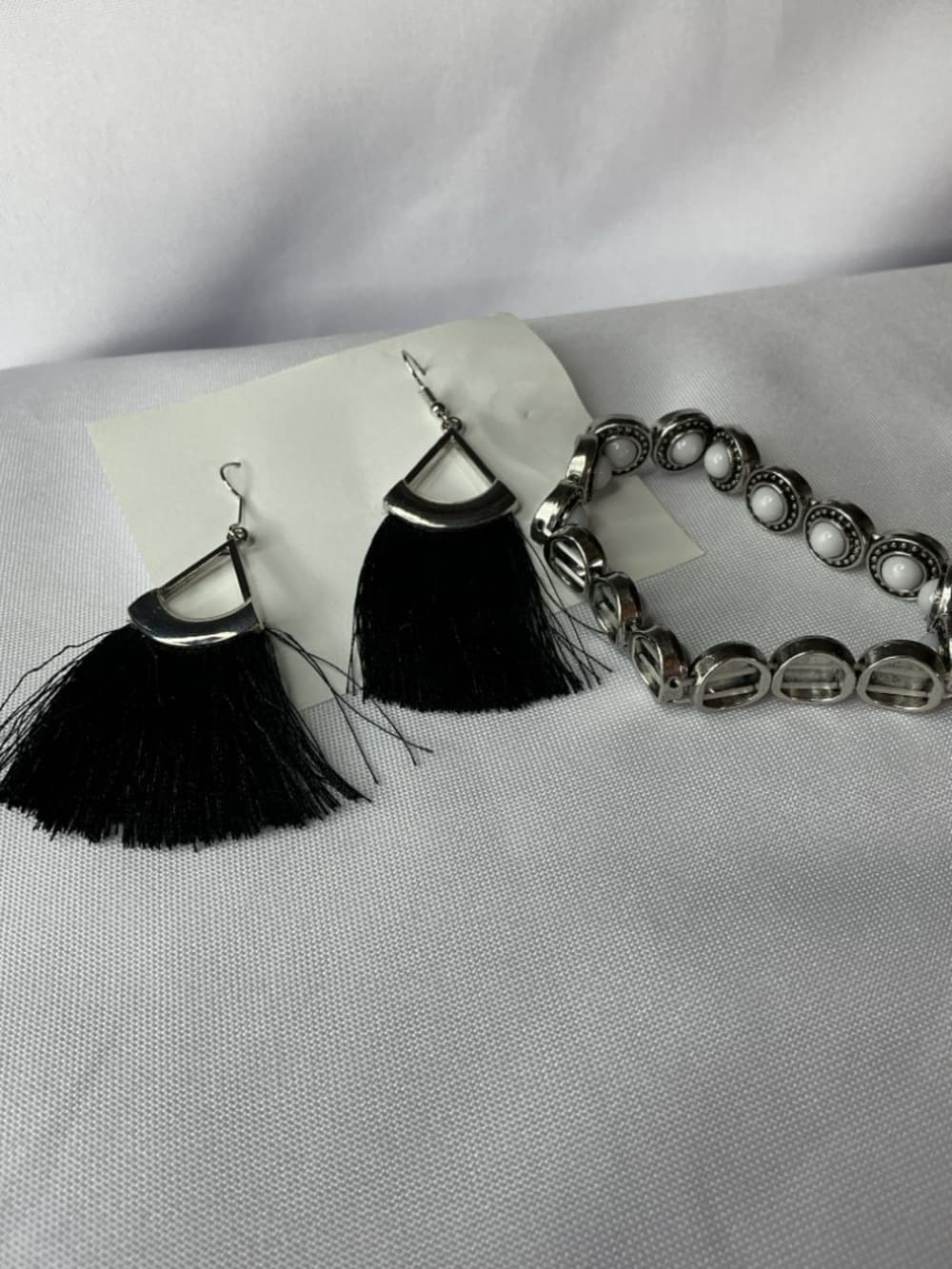 Black Tassel Earrings & Silver Stretch Bracelet Set Boho Chic - Thumbnail 5