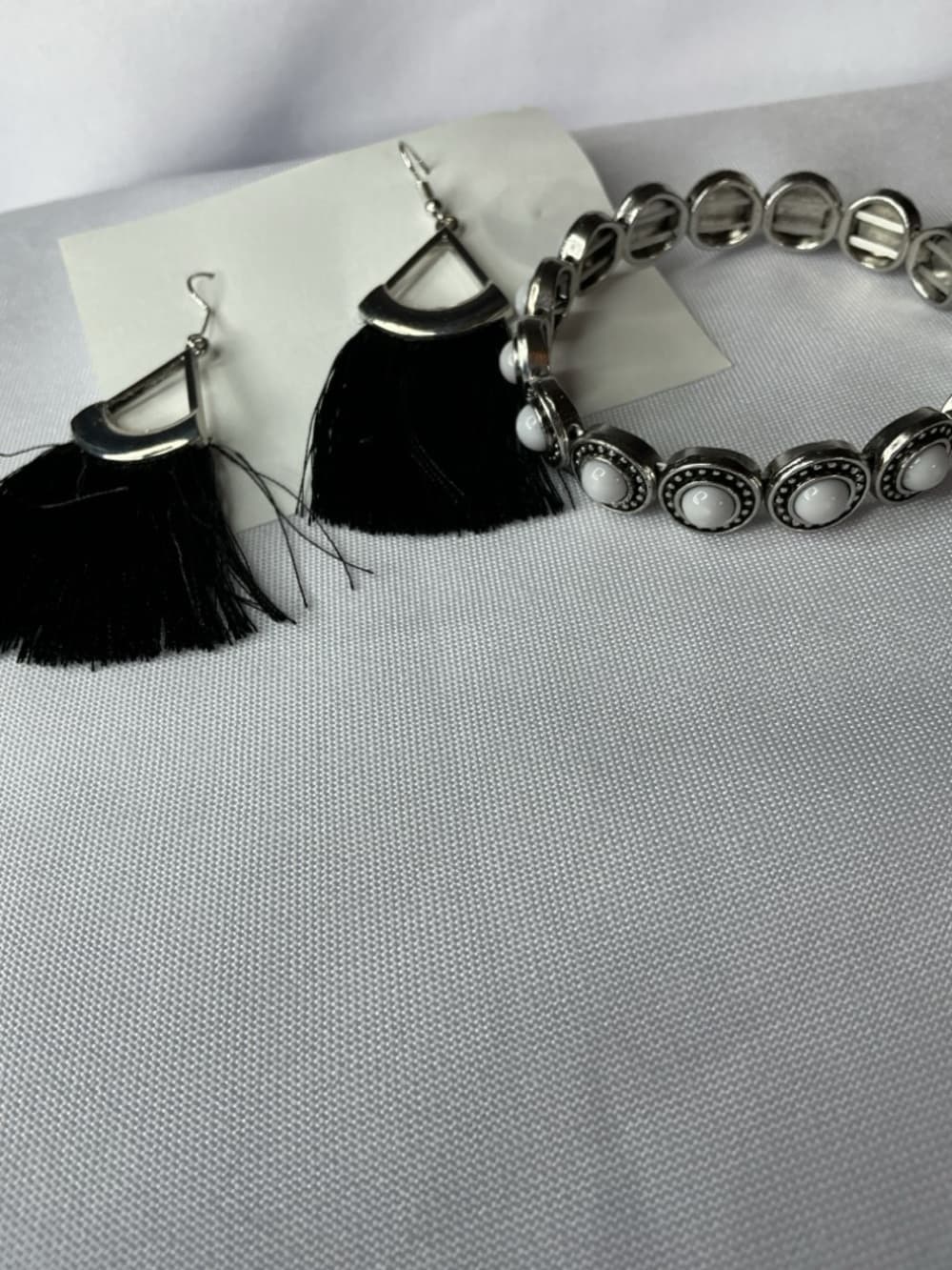 Black Tassel Earrings & Silver Stretch Bracelet Set Boho Chic - Thumbnail 3