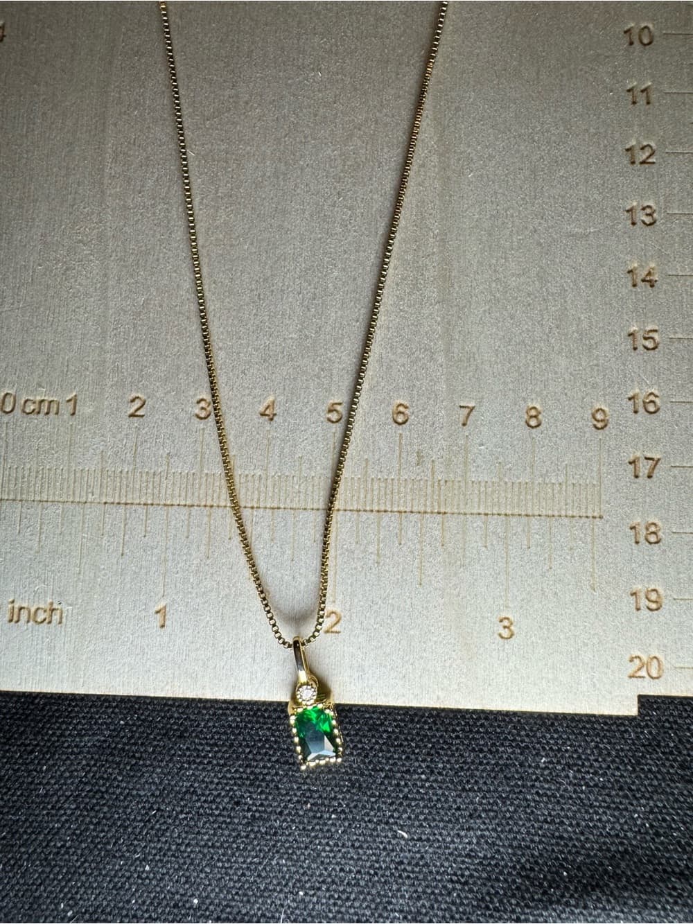 ★ Emerald Green Crystal Pendant Necklace Gold Tone Dainty Chain - Thumbnail 2
