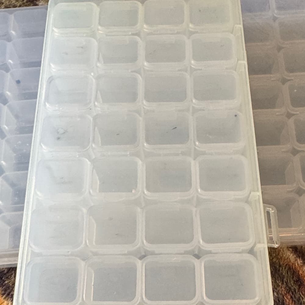 ★ Clear Plastic Craft Storage Organizer Box Bead Diamond Art Container - Thumbnail 2