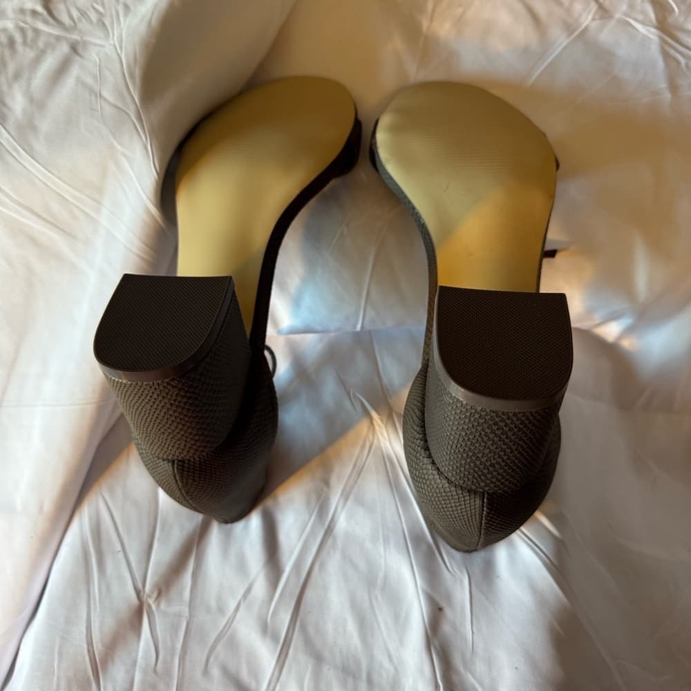 Chic Black Ankle Strap Heels - Thumbnail 7