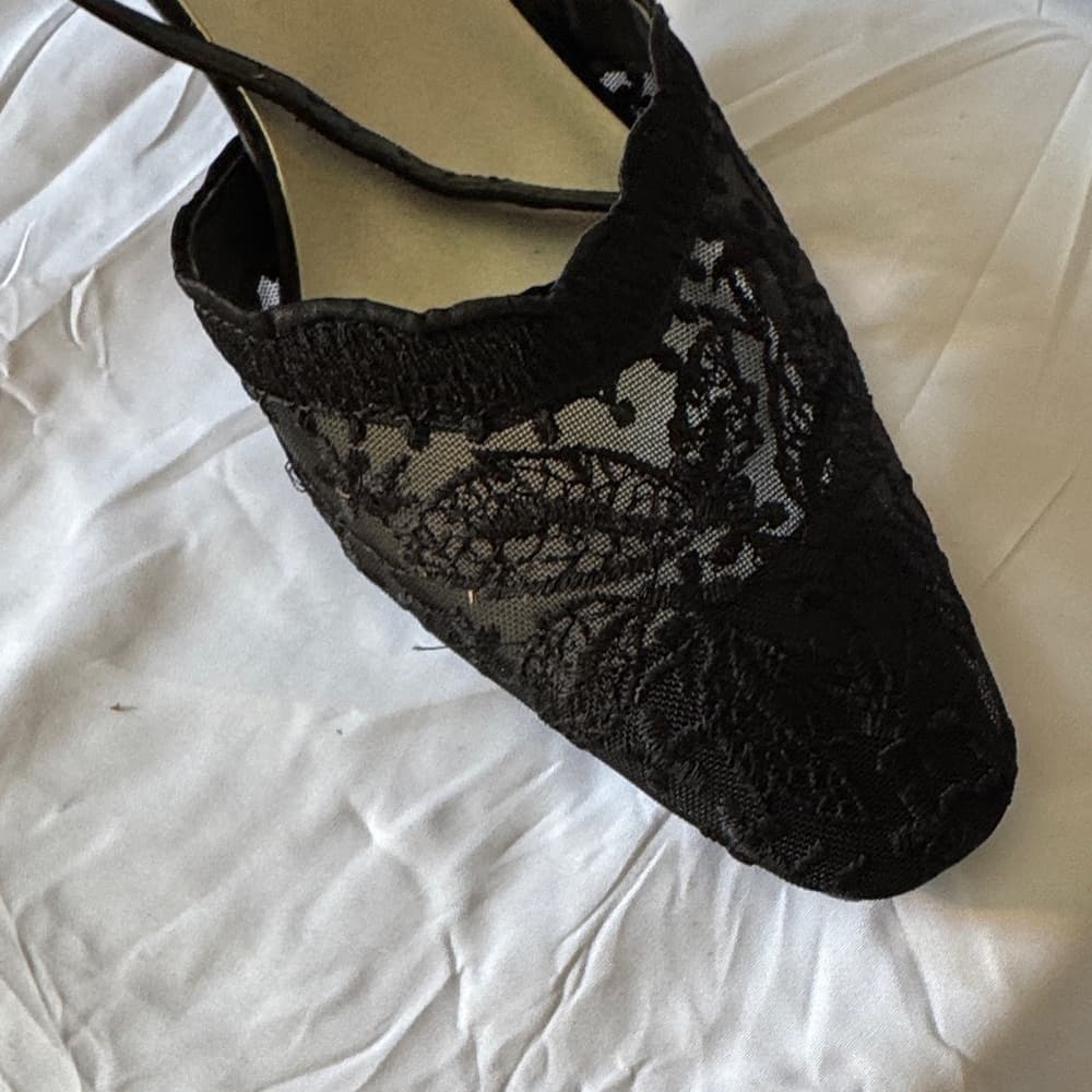 Jacqueline Ferrar Black Lace Heels - Thumbnail 2