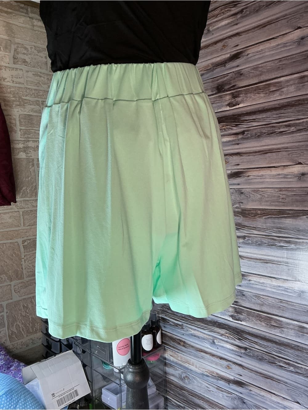 ★ Women’s Elastic-Waist Shorts in bright, green and Mint - Thumbnail 5