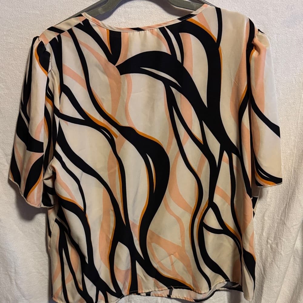 ⭐ Abstract Print Blouse 2XL Neutral Black Tan Short Sleeve Top - Thumbnail 4