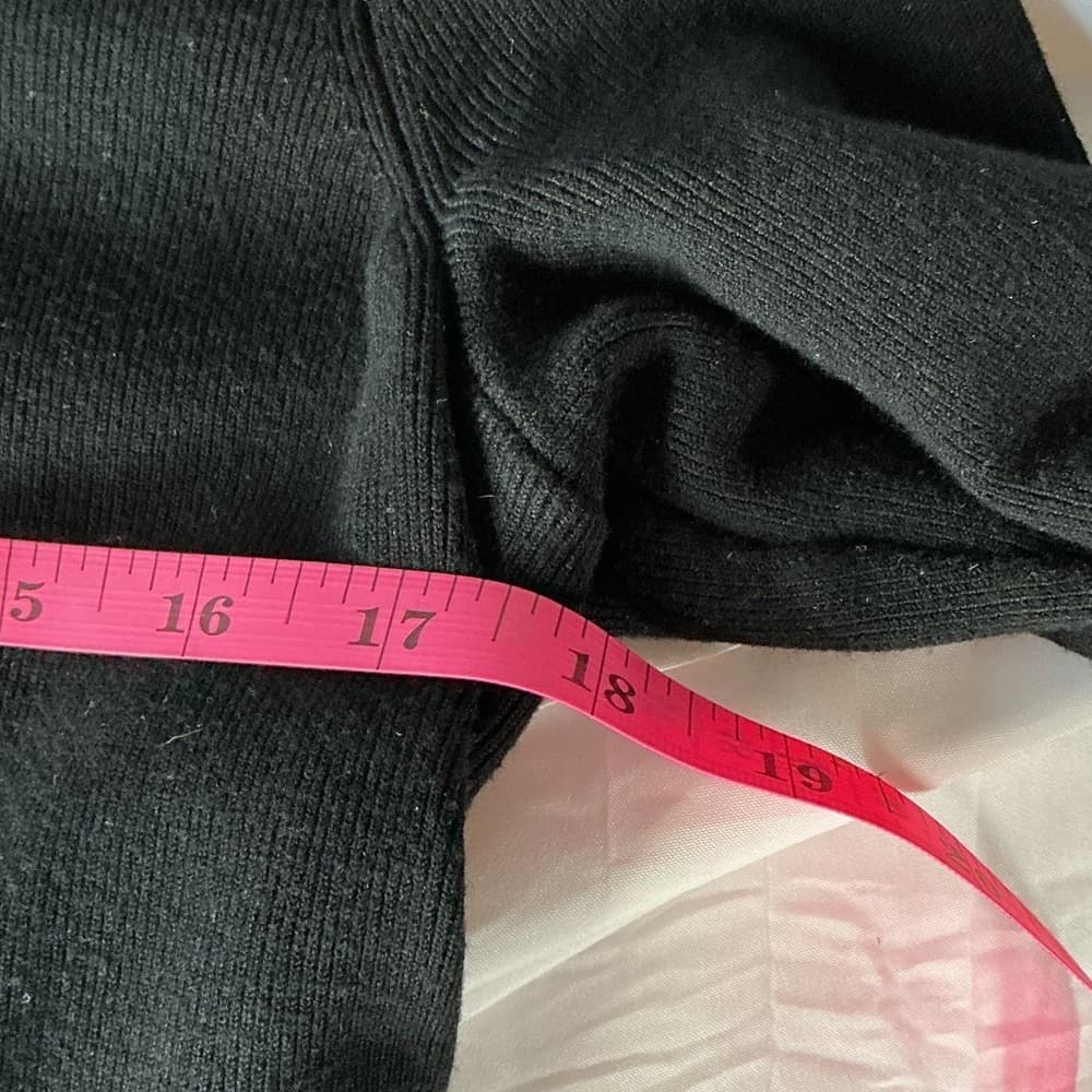 GAP Women's Black Crew Neck Sweater - Thumbnail 3