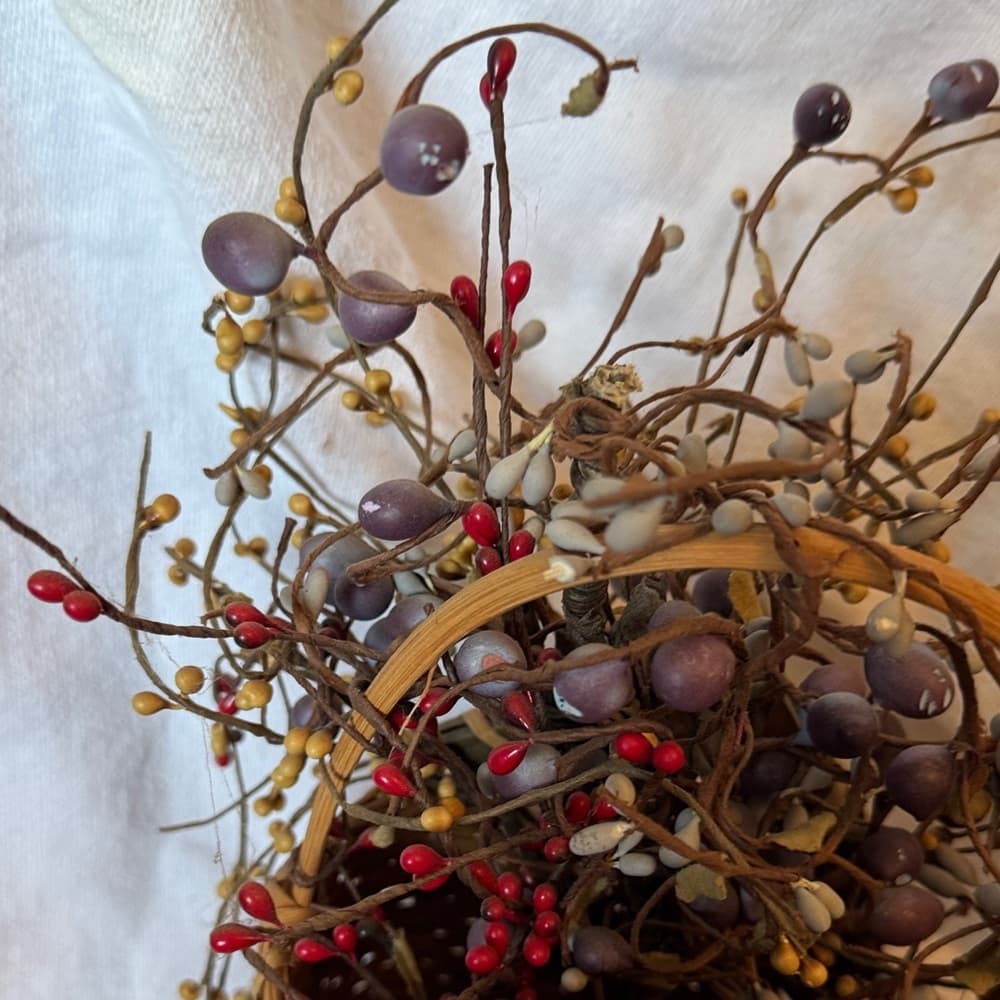 ★ Primitive Bless This Nest Basket Floral Berry Arrangement Home Decor