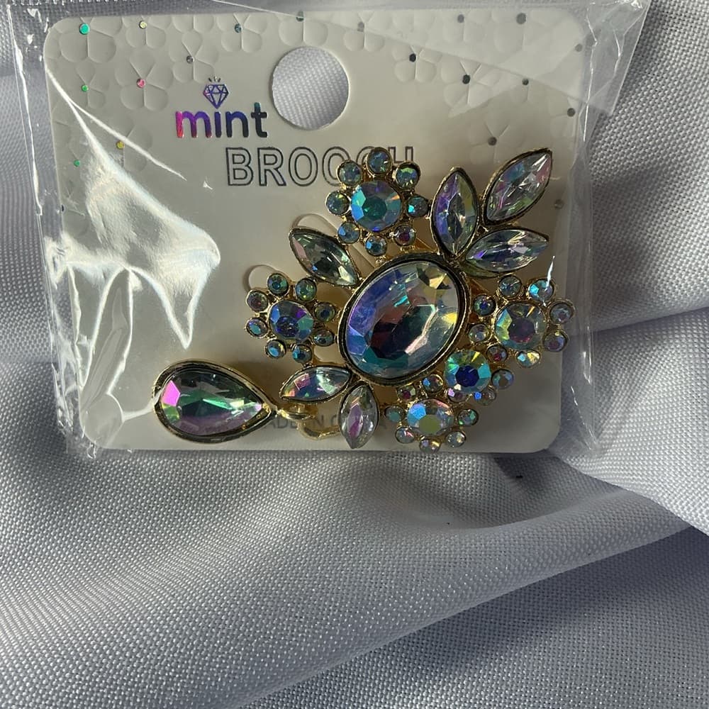 ⭐ Aurora Borealis Rhinestone Floral Brooch Iridescent Statement Pin - Thumbnail 3