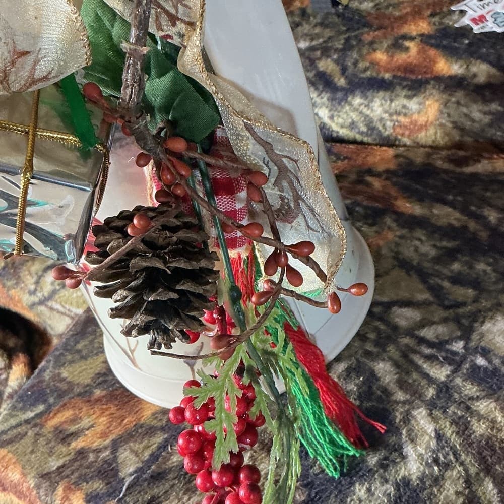 ★ Cardinal Decorative Pitcher Centerpiece Winter Holiday Home Accent - Thumbnail 4