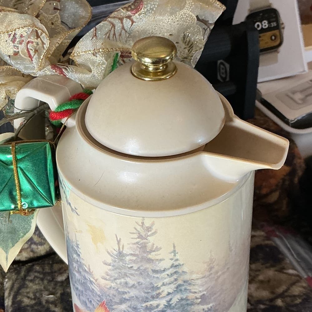 ★ Cardinal Decorative Pitcher Centerpiece Winter Holiday Home Accent - Thumbnail 6