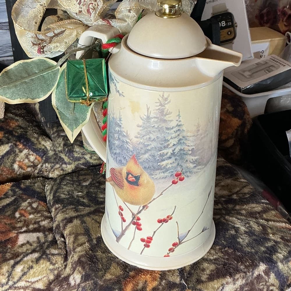 ★ Cardinal Decorative Pitcher Centerpiece Winter Holiday Home Accent - Thumbnail 5