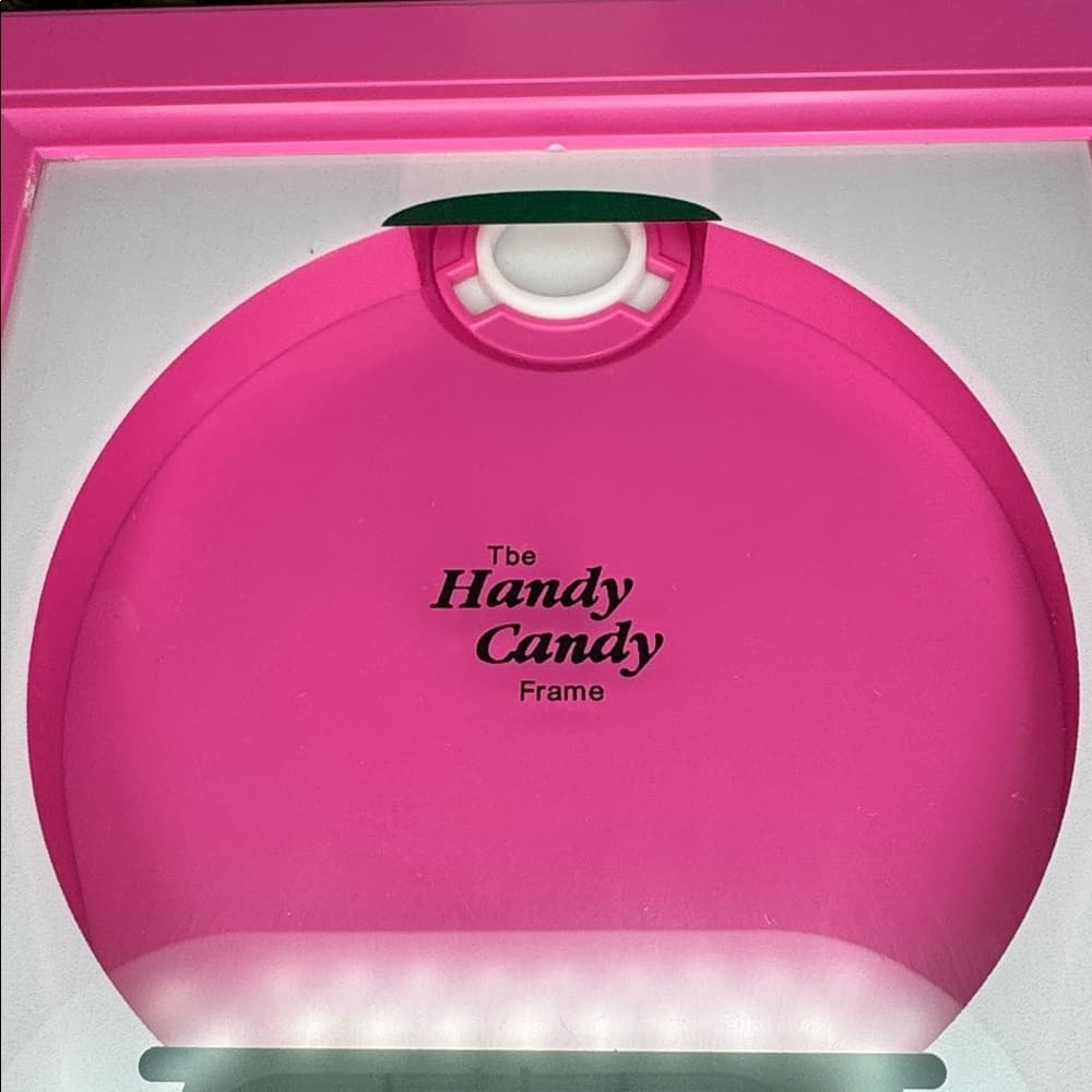 Candy Dispenser Wall Art (PINK)