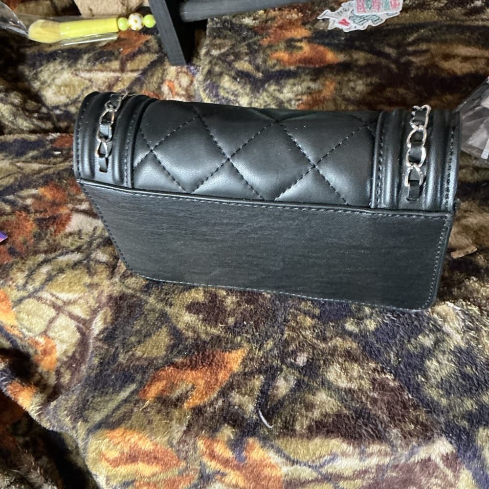 ⭐ Nicole Miller Black Quilted Crossbody Wallet Chain Strap Purse - Thumbnail 2