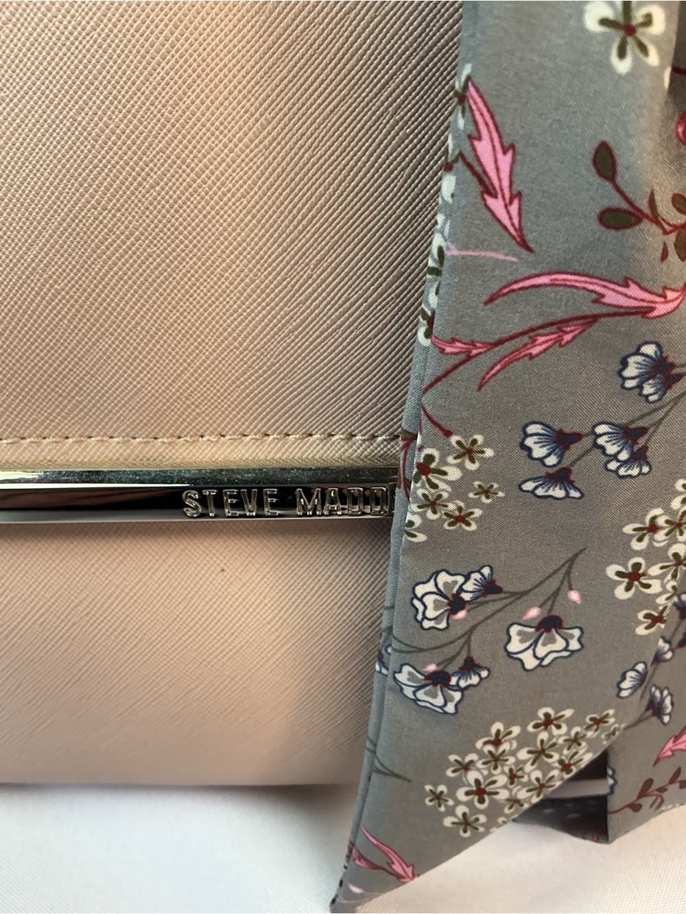 ⭐ Steve Madden Blush Pink Satchel Floral Scarf Accent Handbag NWT - Thumbnail 2