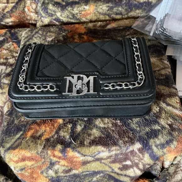 ⭐ Nicole Miller Black Quilted Crossbody Wallet Chain Strap Purse - Thumbnail 8