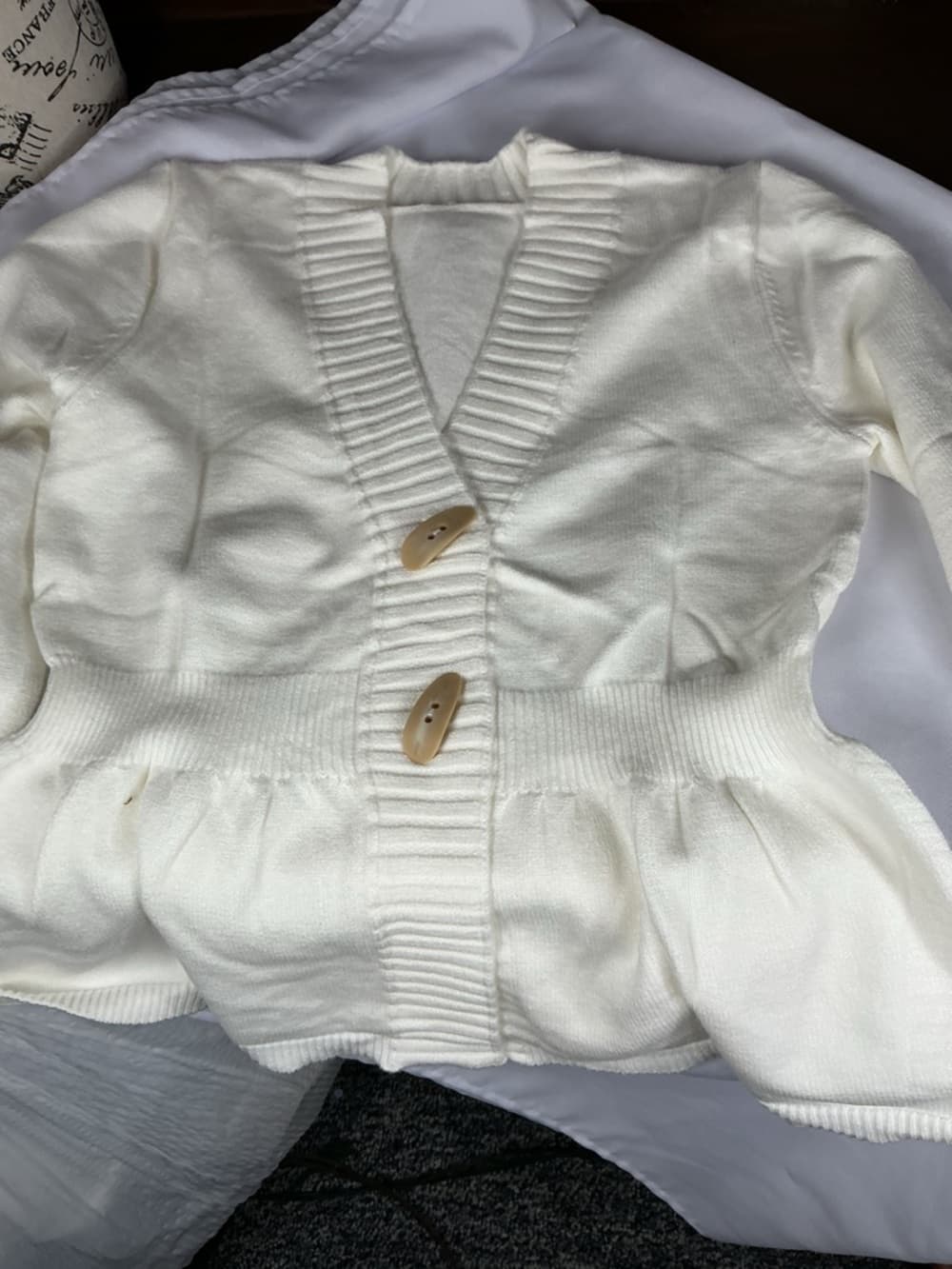 ⭐ NWT Coccko Ivory Peplum Cardigan Fitted Button Front Small XS - Thumbnail 2