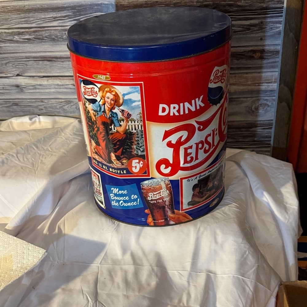 1993 Vintage Style Red and Blue Storage Tin - Thumbnail 6
