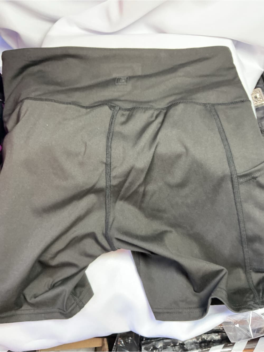 ⭐ NWT Black Biker Athletic Shorts Media Pocket High Rise Activewear L - Thumbnail 5