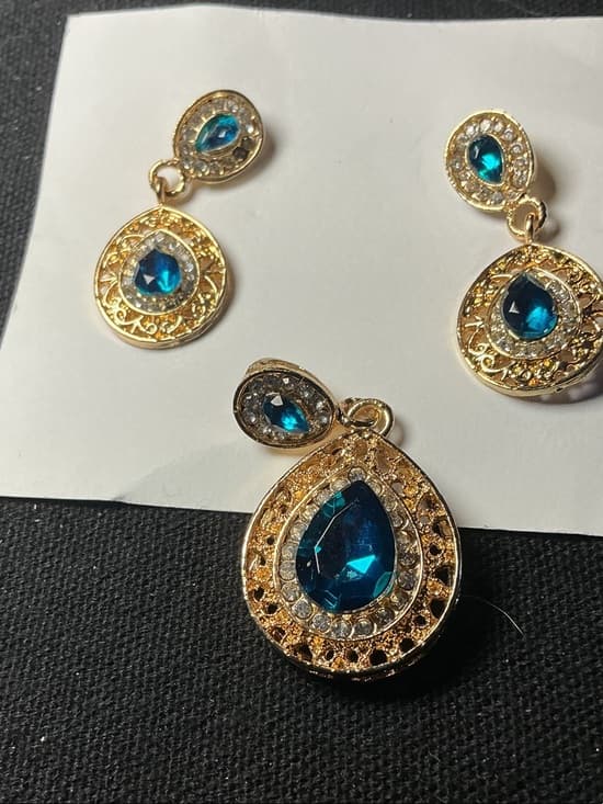 ⭐ Blue Teardrop Rhinestone Jewelry Set Gold Tone Earrings Pendant Glam - Thumbnail 6