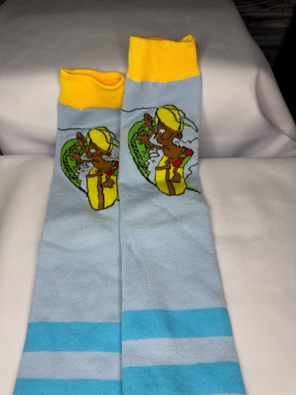 ★ Cartoon Surfing Mouse Crew Socks Fun Novelty Character Socks - Thumbnail 3