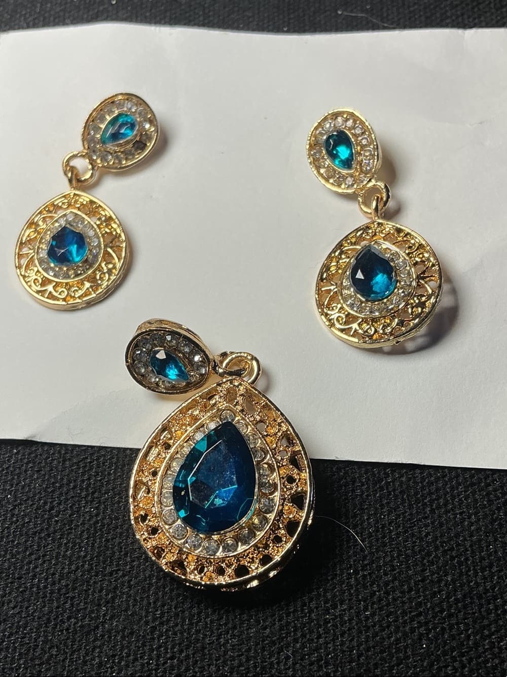 ⭐ Blue Teardrop Rhinestone Jewelry Set Gold Tone Earrings Pendant Glam - Thumbnail 2