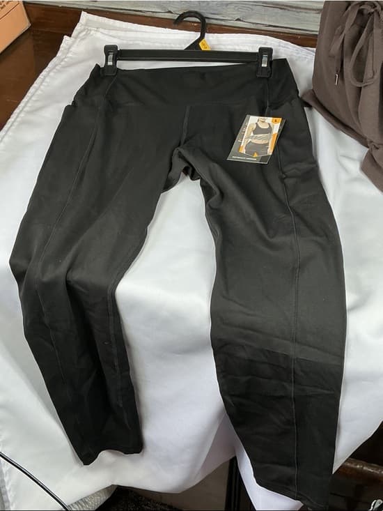 ★ NWT Black High Rise Pocket Leggings Athletic Workout Activewear - Thumbnail 5