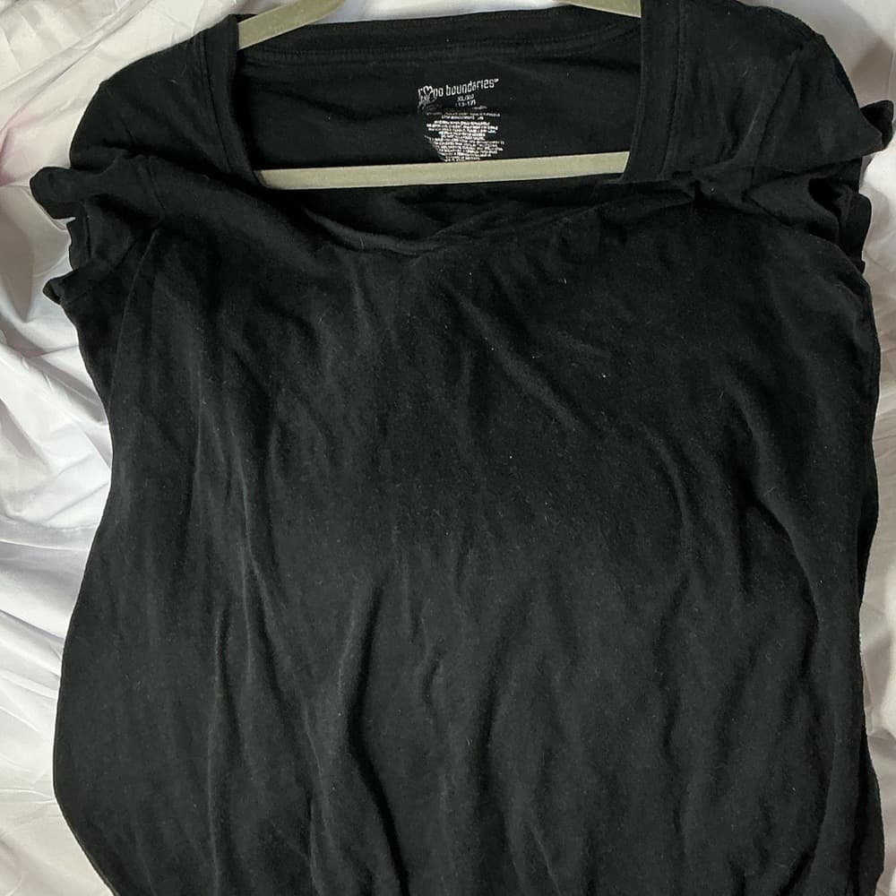 No Boundaries Black Short Sleeve Women's Top - Thumbnail 3
